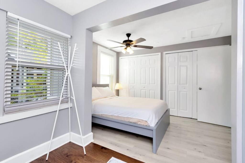 Cozy Bungalow With Patio & Grill, Private And Location Tampa Exteriér fotografie